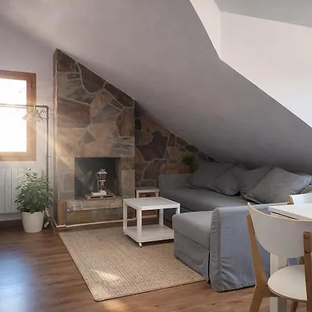 Ibon De Tebarray Apartment Escarrilla